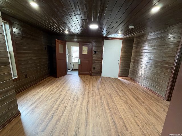 135 NANCY PL, San Antonio, TX 78204