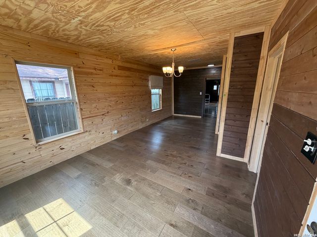 135 NANCY PL, San Antonio, TX 78204