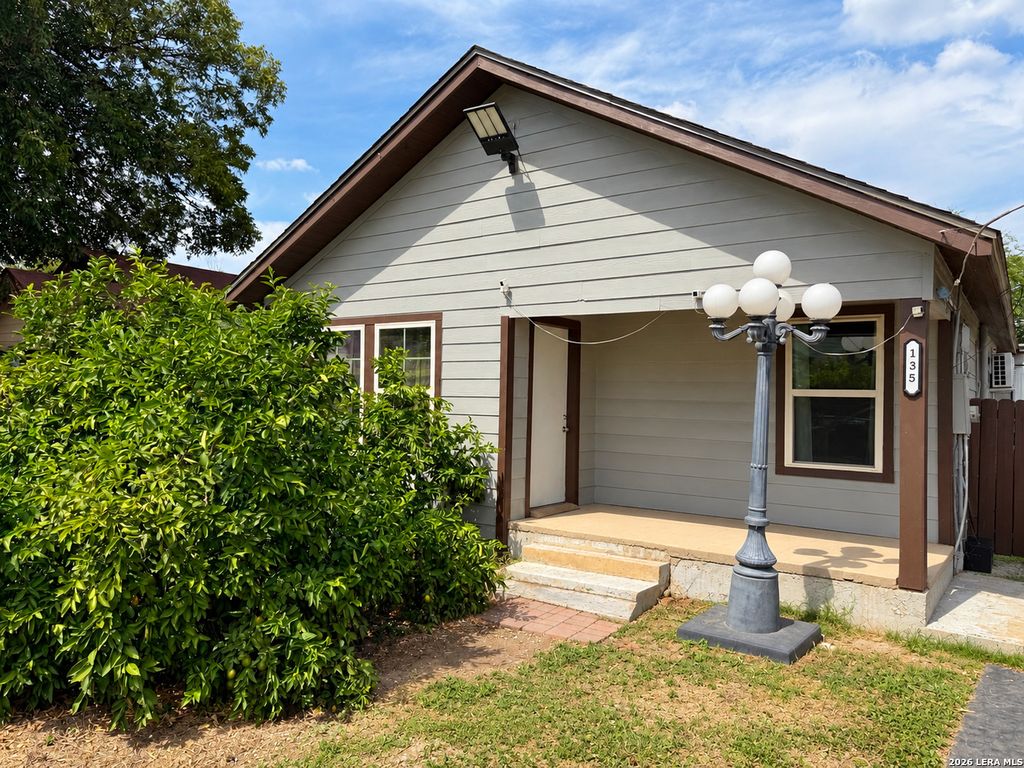 135 NANCY PL, San Antonio, TX 78204