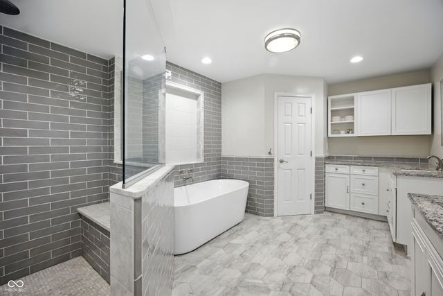 6499 W 1000 N, Mccordsville, IN 46055