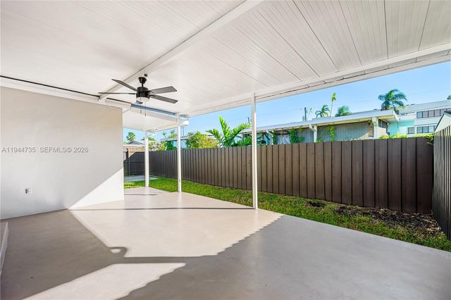 3855 SW 87th Pl 0, Miami, FL 33165