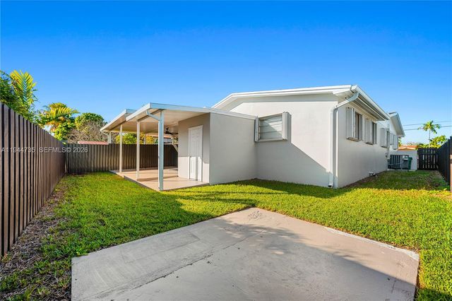 3855 SW 87th Pl 0, Miami, FL 33165