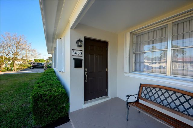 3855 SW 87th Pl 0, Miami, FL 33165