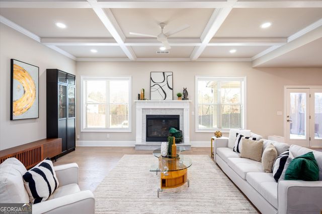 5381 Front Runner Court, Sugar Hill, GA 30518