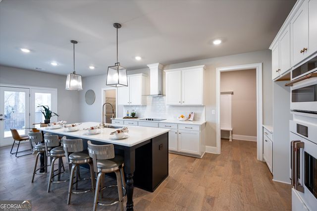 5381 Front Runner Court, Sugar Hill, GA 30518