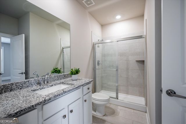 5381 Front Runner Court, Sugar Hill, GA 30518