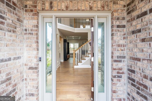 5381 Front Runner Court, Sugar Hill, GA 30518