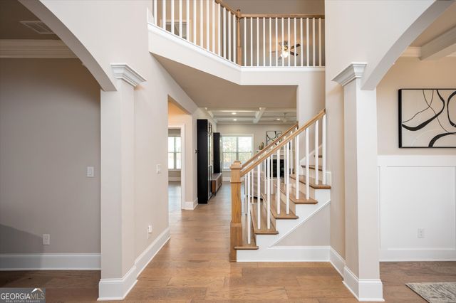 5381 Front Runner Court, Sugar Hill, GA 30518