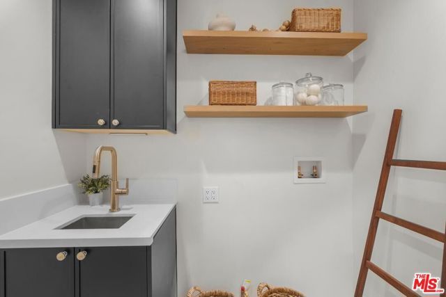 177 S Gardner Street, Los Angeles, CA 90036