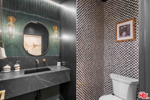 177 S Gardner Street, Los Angeles, CA 90036