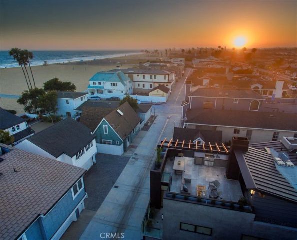 1139 W Balboa Blvd, Newport Beach, CA 92661
