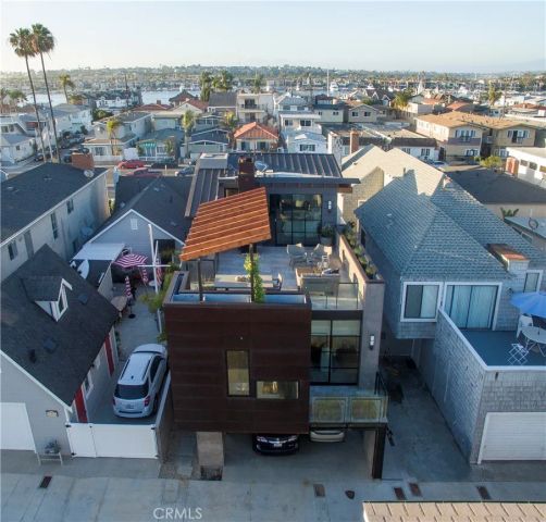 1139 W Balboa Blvd, Newport Beach, CA 92661