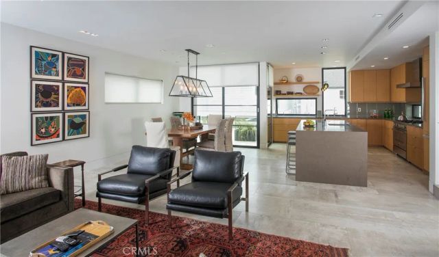 1139 W Balboa Blvd, Newport Beach, CA 92661