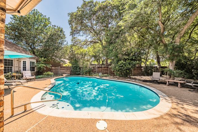 5220 Alexander Drive, Flower Mound, TX 75028