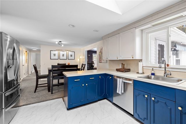 127 Dellwood Road, Cranston, RI 02920