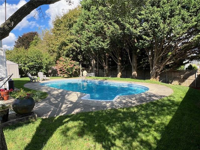 127 Dellwood Road, Cranston, RI 02920