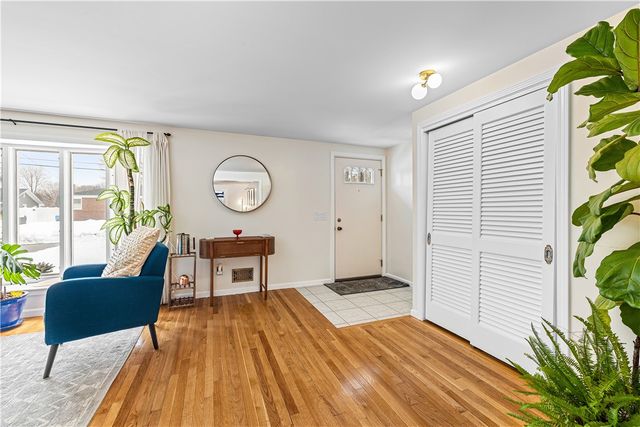 127 Dellwood Road, Cranston, RI 02920