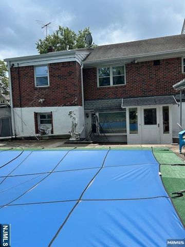 596 River Road, New Milford, NJ 07646