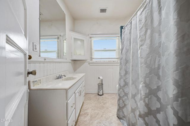 1032 S Westlake Avenue, Los Angeles, CA 90006