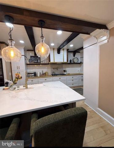 4594 BAKER ST, Philadelphia, PA 19127