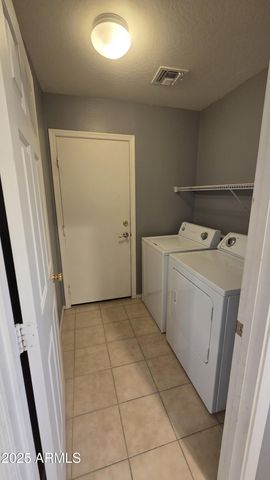 2544 E MEADOW MIST Lane, San Tan Valley, AZ 85140