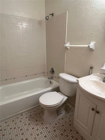 2626 SW 31ST PLACE A, Gainesville, FL 32608