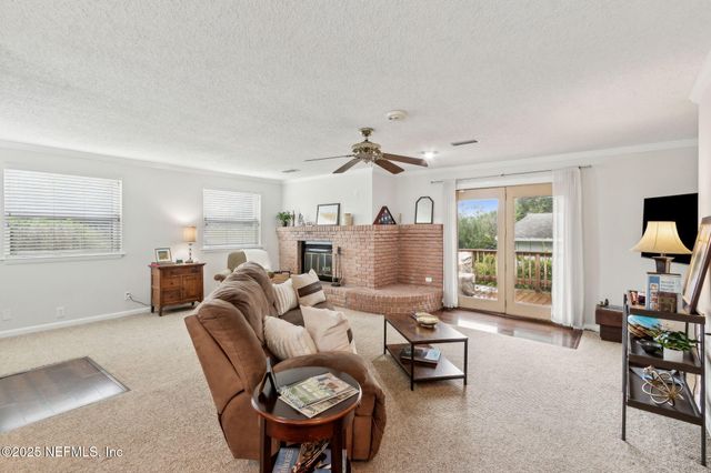 4252 LEXINGTON Avenue, Jacksonville, FL 32210