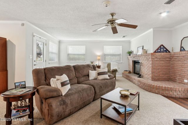 4252 LEXINGTON Avenue, Jacksonville, FL 32210