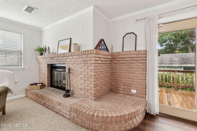 4252 LEXINGTON Avenue, Jacksonville, FL 32210