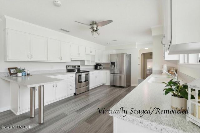 4252 LEXINGTON Avenue, Jacksonville, FL 32210