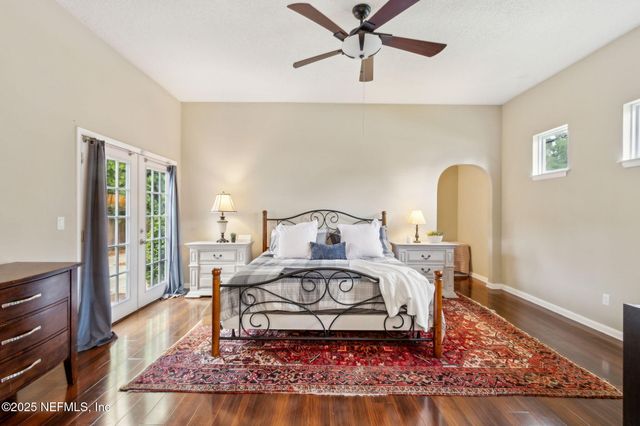 4252 LEXINGTON Avenue, Jacksonville, FL 32210