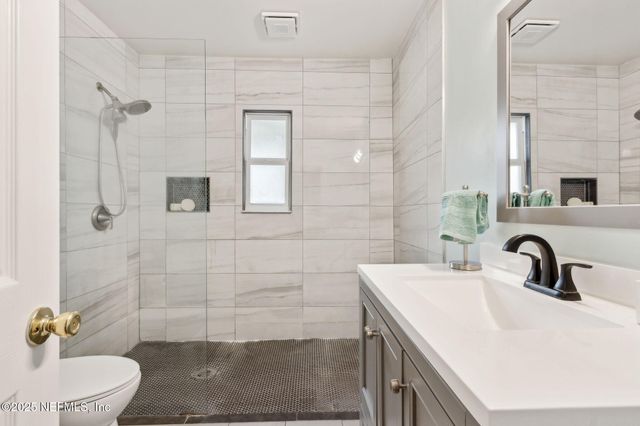 4252 LEXINGTON Avenue, Jacksonville, FL 32210