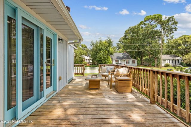 4252 LEXINGTON Avenue, Jacksonville, FL 32210