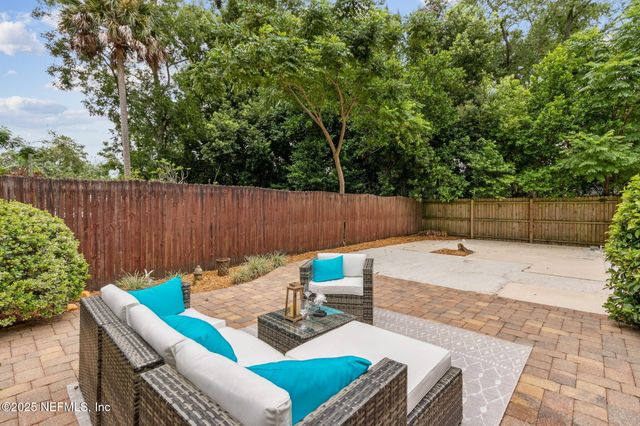 4252 LEXINGTON Avenue, Jacksonville, FL 32210