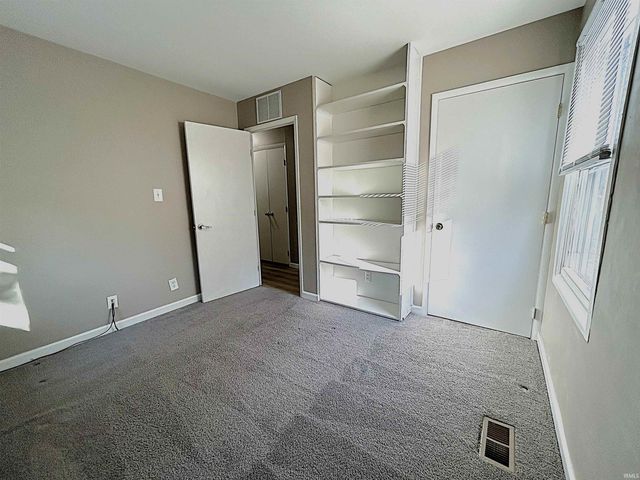 5328 N Stony Run Lane, Fort Wayne, IN 46825