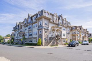 7 Elm Street 112, Spring Valley, NY 10977
