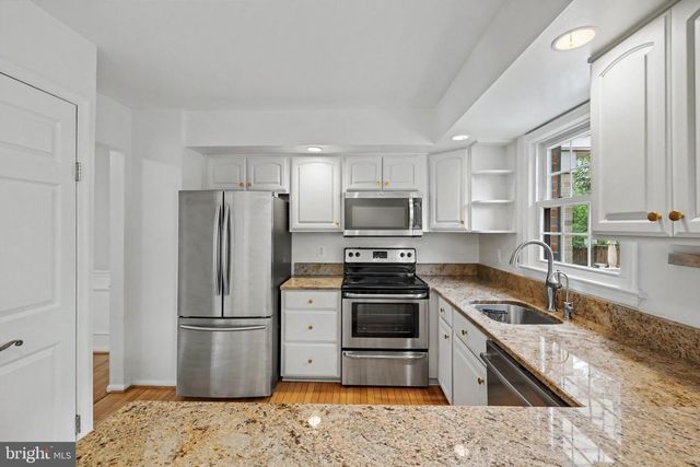 5426 CABOT RIDGE CT, Fairfax, VA 22032