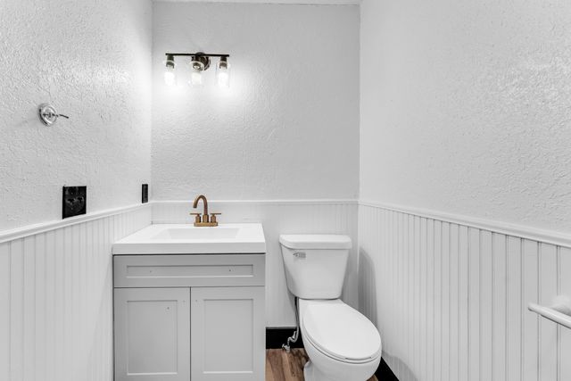 110 S Basswood Avenue, Republic, MO 65738