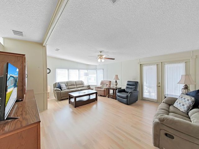 1723 SHERWOOD HILL DR, Lakeland, FL 33810