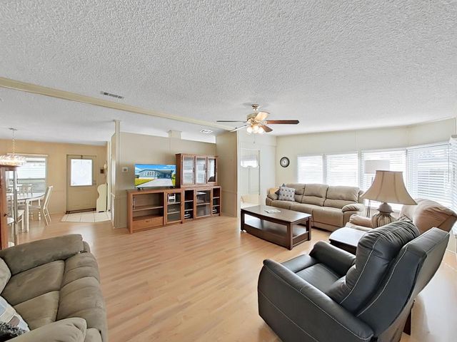 1723 SHERWOOD HILL DR, Lakeland, FL 33810