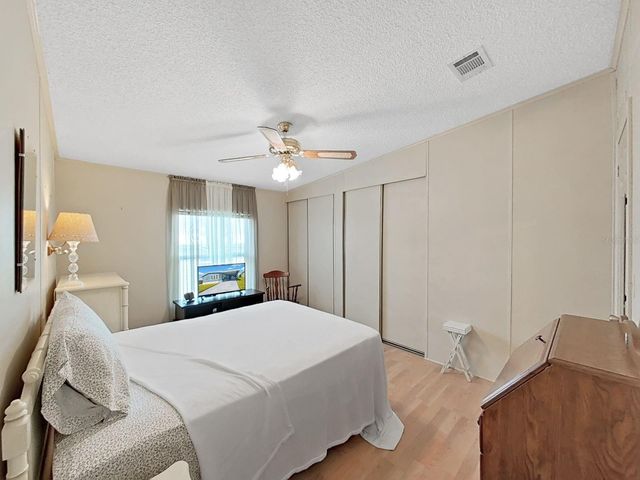 1723 SHERWOOD HILL DR, Lakeland, FL 33810