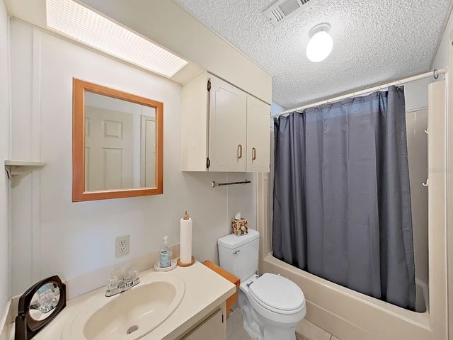 1723 SHERWOOD HILL DR, Lakeland, FL 33810