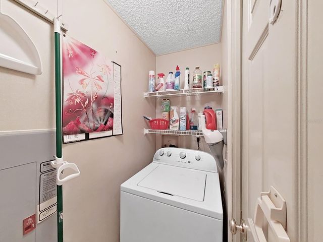 1723 SHERWOOD HILL DR, Lakeland, FL 33810