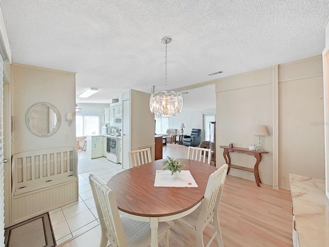 1723 SHERWOOD HILL DR, Lakeland, FL 33810