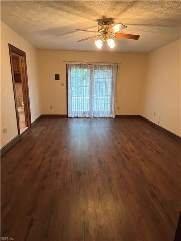 202 Chelmsford WAY, Newport News, VA 23606
