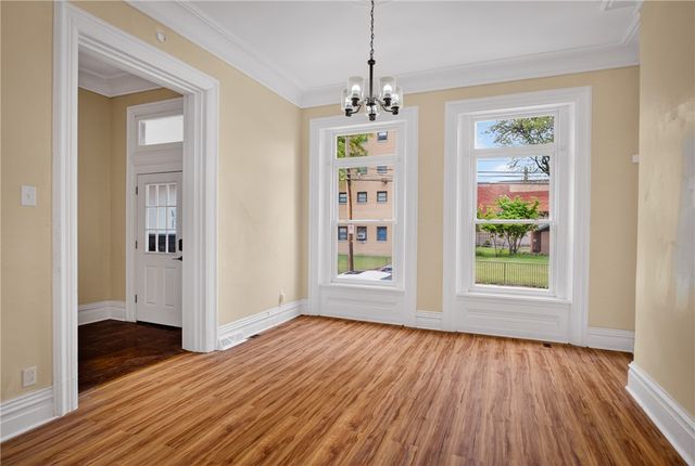 1005 Sheffield St, Manchester, PA 15233
