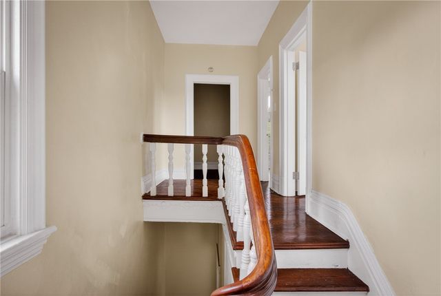 1005 Sheffield St, Manchester, PA 15233