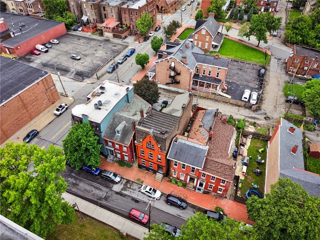 1005 Sheffield St, Manchester, PA 15233