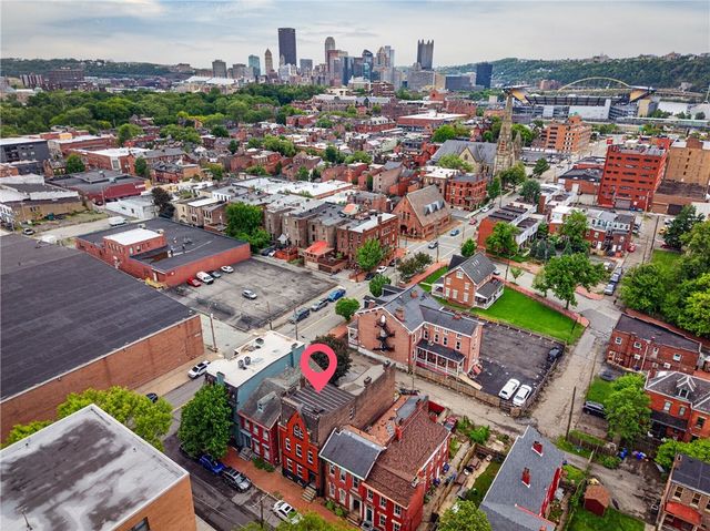 1005 Sheffield St, Manchester, PA 15233