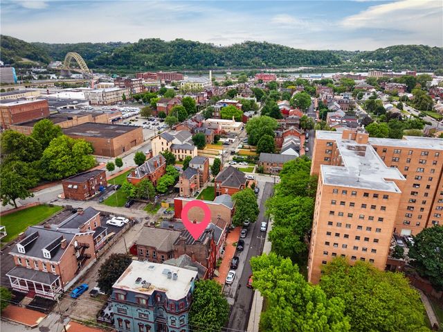1005 Sheffield St, Manchester, PA 15233